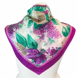 Vintage Oscar de la Renta 100% Silk Scarf 30" Sq